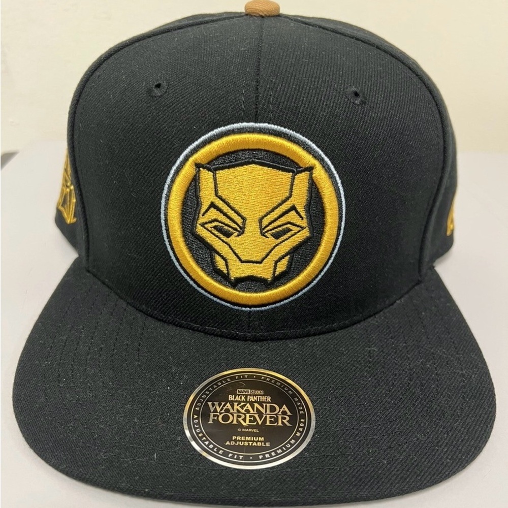 Marvel Black Panther Gold Emblem Hat